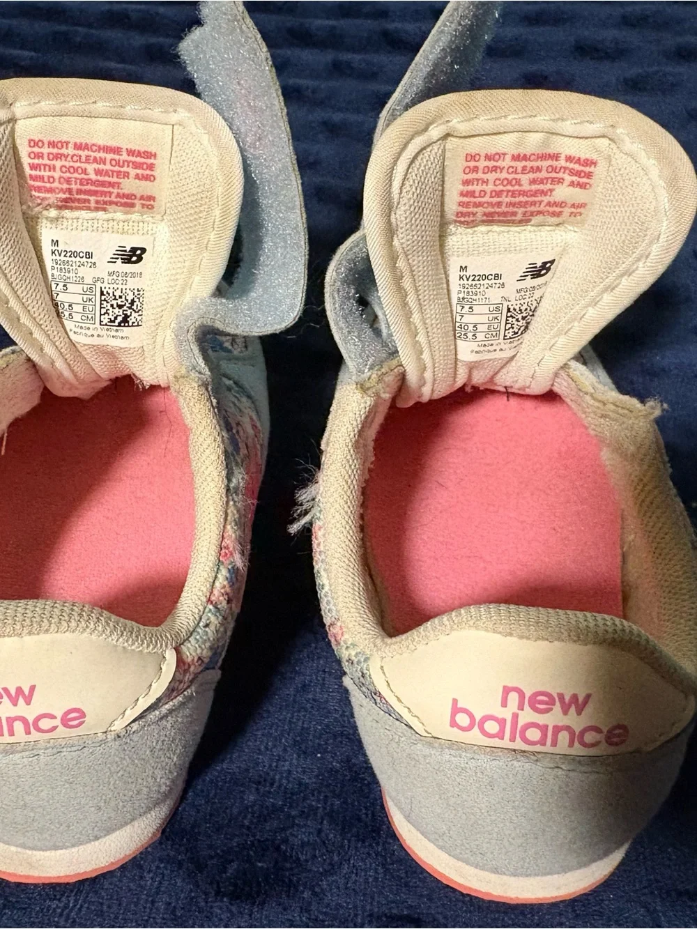 New Balance Kids Floral Velcro Sneakers - Light Gray & Pink Accents toddler  7.5